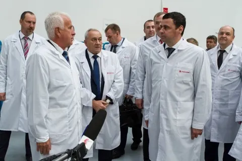 Дмитрий Миронов посетил рыбинские предприятия госкорпорации «Ростех»
