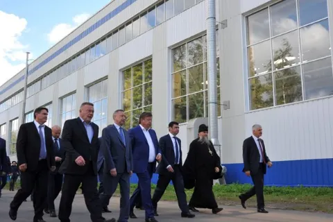 Александр Беглов и Дмитрий Миронов оценили работу промышленных предприятий Рыбинска