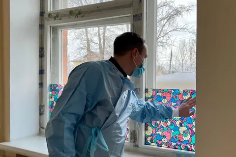 «Заклеивание щелей не помогает»: ярославские депутаты проверили Ростовскую ЦРБ