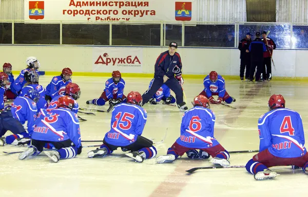 Рыбинск Ярославской области возрождает большой хоккей