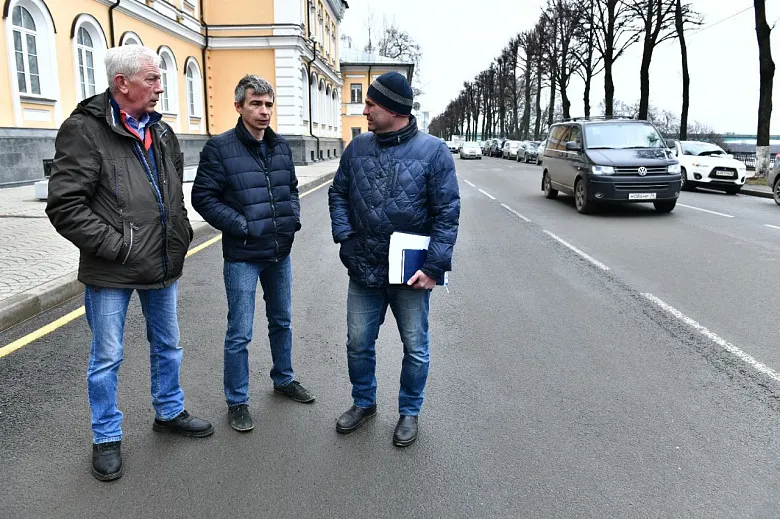 «Есть замечания»: в Ярославле проверили гарантийные дороги