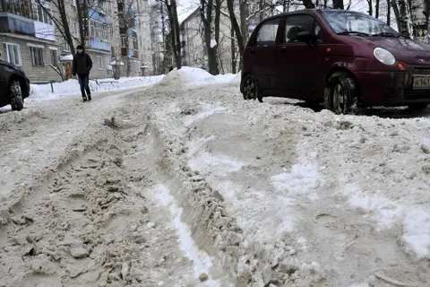 Фоторепортаж. Ярославль утопает в снегу и грязи