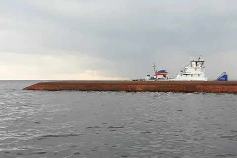 Появились первые кадры с места ЧП на Рыбинском водохранилище
