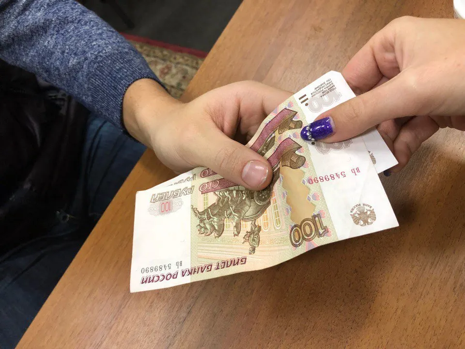 Уникальный случай: ярославца заставили платить алименты чужому ребёнку