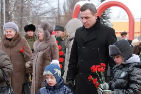 Председатель муниципалитета Ярославля Алексей Малютин принимает поздравления с днем рождения