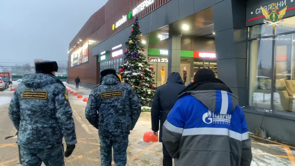 Приставы перекрыли газ торговому центру в Ярославле