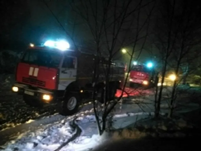 Супружеская пара погибла в пожаре в Ярославской области