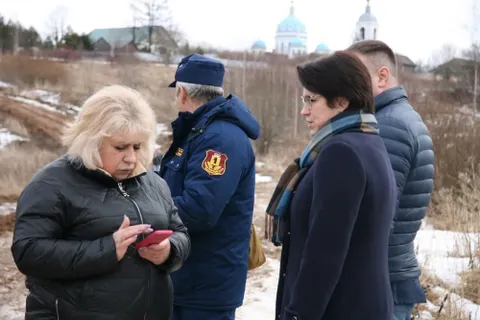 К отрезанным водой деревням в Ярославской области организована переправа