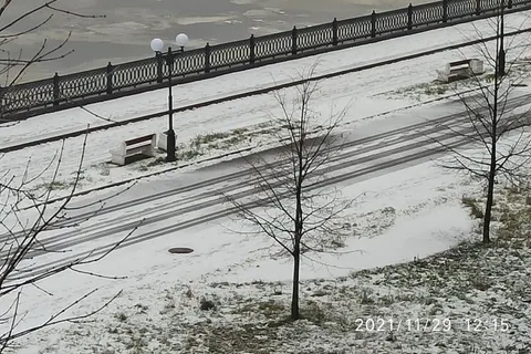 На Волге в Ярославле обнаружены масляные пятна
