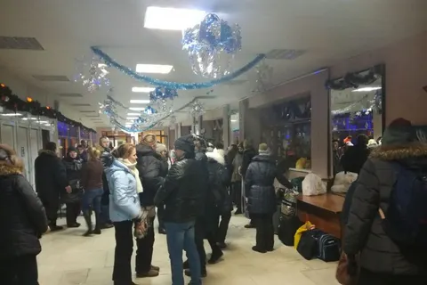 Под Ярославлем в мороз сломался автобус с туристами