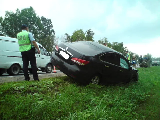 В Ярославской области сразу четыре автомобиля попали в аварию