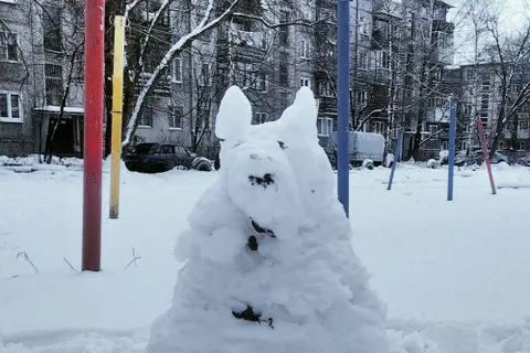 Снеговики по-ярославски: фотоподборка 