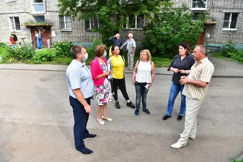В Ярославле жители отказались от детского городка
