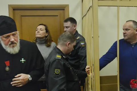На суде мэр Рыбинска Ярославской области Юрий Ласточкин был спокойным и выдержанным. С фото и видео