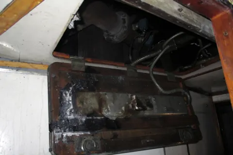 В Ярославле ночью загорелся железнодорожный вагон