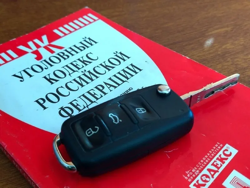 Ярославского Отелло осудили за наезд машиной на бывшую жену