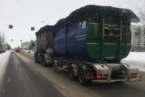 ФОТО: Московский мусор снова едет в Скоково?