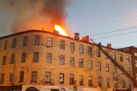 В центре Рыбинска горел торговый центр