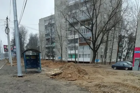 «Мусор, бревна, ветки»: жители Ярославля недовольны открытым участком Тутаевского шоссе