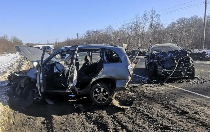 В Ярославской области в тройном ДТП пострадали три человека