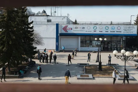 Скейтеры подловили Дмитрия Миронова