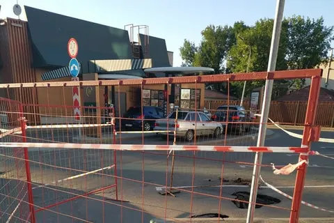 «Дыра, а не город»: в Ярославле обнаружили очередной провал