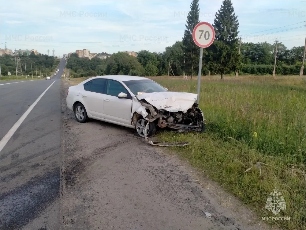 В Ярославской области в ДТП пострадал пассажир легковушки