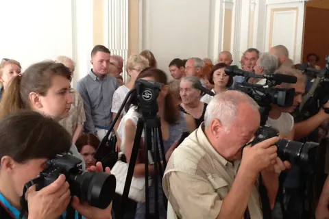 2:1 в пользу Дмитрия Донскова