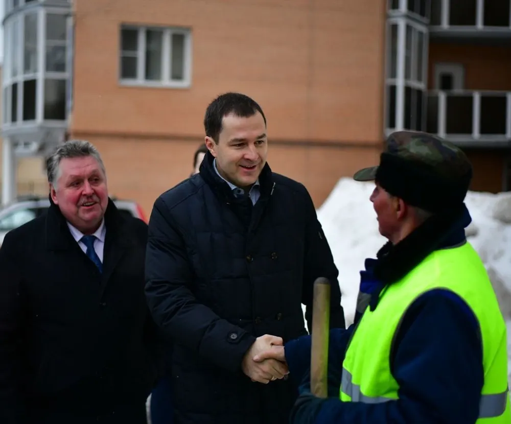 Мэр Ярославля познакомился с дворником