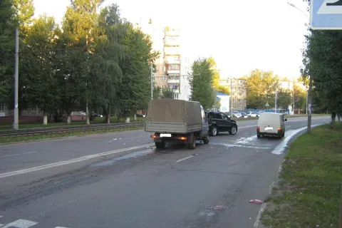 В Ярославле в «пьяном» ДТП столкнулись три автомобиля
