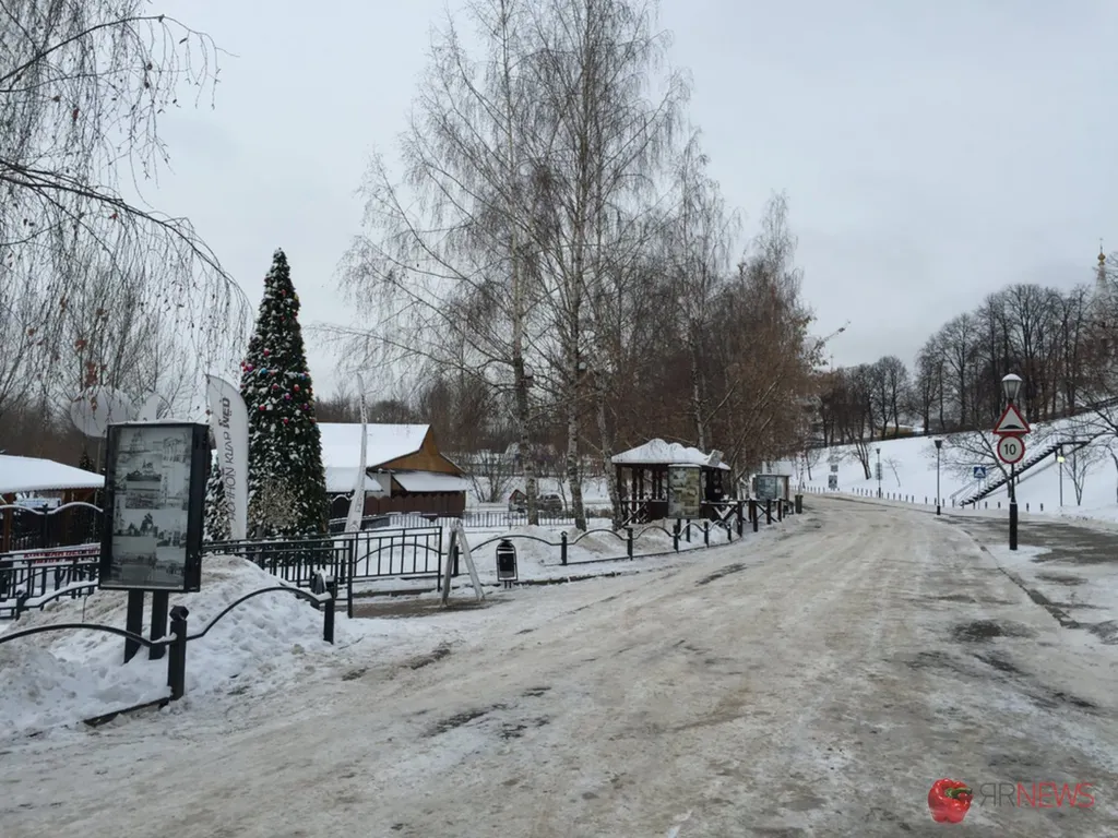Власти Ярославля рассказали, куда жаловаться на нечищенные дороги