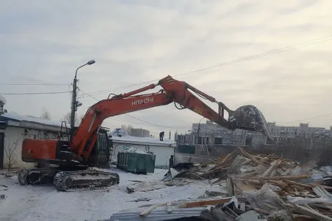 В Ярославле снесли легендарный «Аквилон»