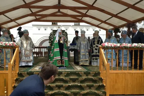 Поздравление с юбилеем Толгского монастыря от лица Медведева прочитал Ястребов