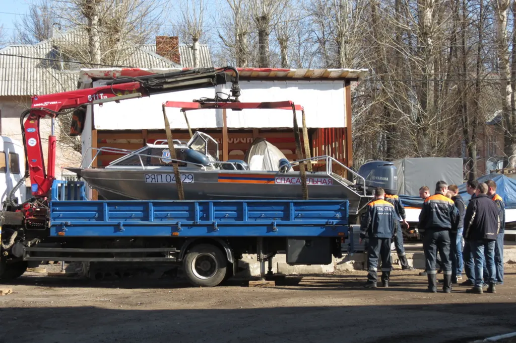 Катер «Фишлайн-570» готов спасать утопающих