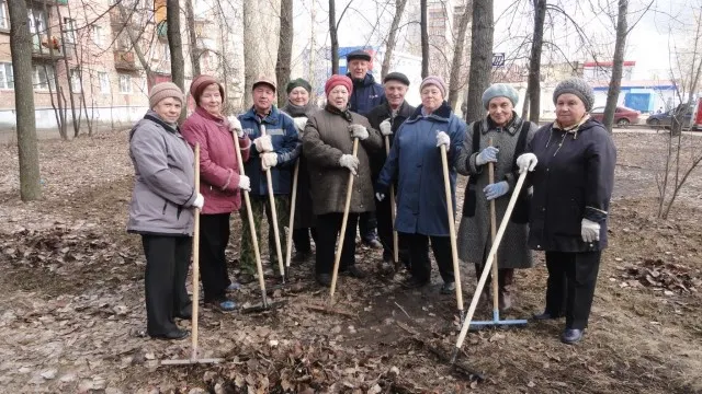 В Красноперекопском районе Ярославля проведено 25 субботников