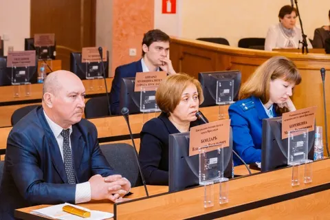 Депутаты муниципалитета обсудили вопрос передачи в залог автобусов «ПАТП-1»