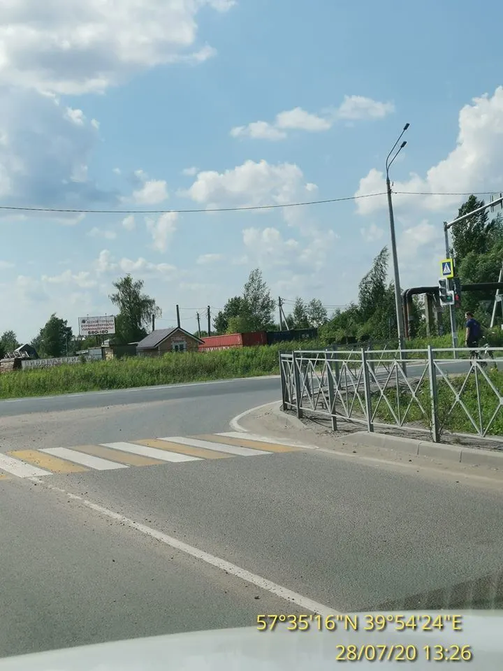 Ярославцы просят власти объяснить замену новых светофоров