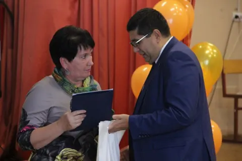 Павел Зарубин поздравил коллектив ярославской школы № 2 с юбилеем