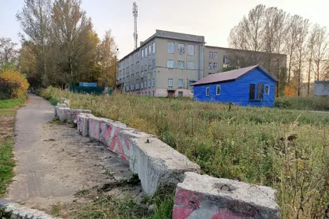 В Ярославле возвели физкультурно-оздоровительный сарай