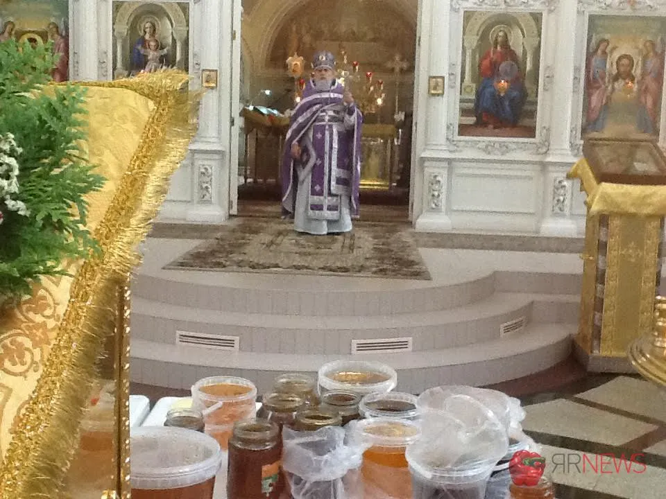 В Ярославле отмечают Медовый Спас