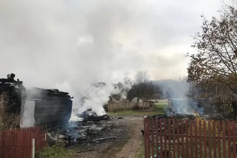 Прокуратура проверит гибель трех человек в пожаре под Угличем