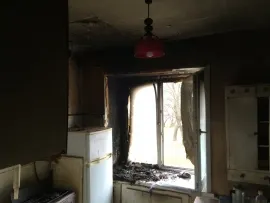 В Ярославле в пятиэтажном жилом доме загорелась квартира