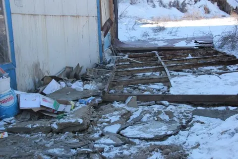 В Ярославле снесли минимагазин, из-под полы торговавший алкоголем