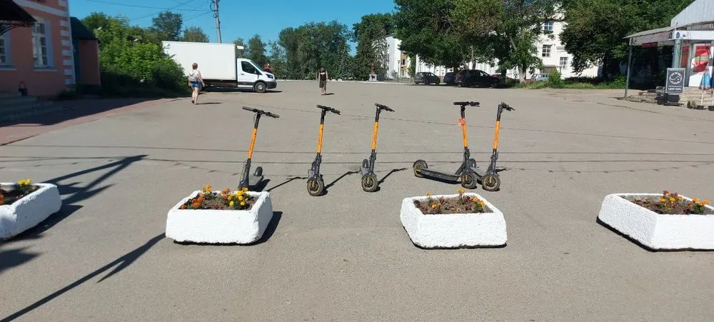 В Переславле администрация не знает, кто сдает в аренду самокаты