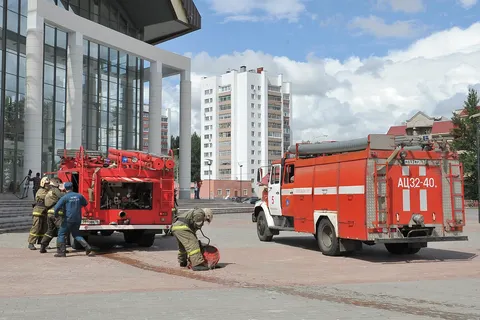 В КЗЦ «Миллениум» Ярославля прошли пожарные учения. Фоторепортаж