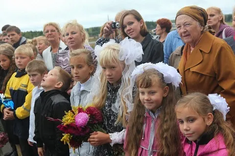 Новый учебный год ребята из села Дмитриевского Даниловского района Ярославской области начали в новой школе