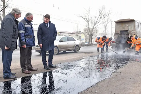 Владимир Слепцов проверил качество гарантийного ямочного ремонта