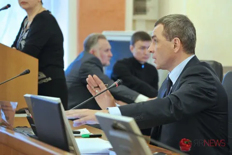 На очередном заседании муниципалитета Ярославля рассмотрено более двадцати вопросов. Фоторепортаж