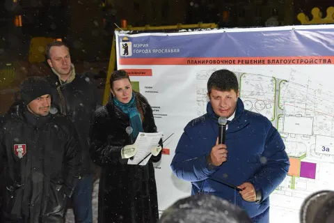 «Мэ» и «Жо»   народного избранника  Павла Дыбина 