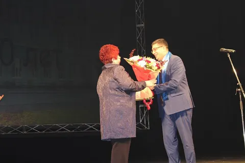 В Ярославле отметила 80-летие школа № 4